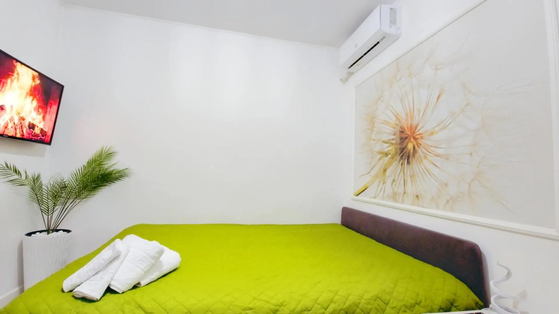 Apartment Let'S Make Memories Together ! Bucharest